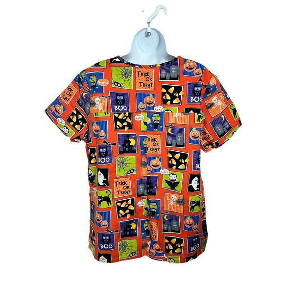 SCRUBSTAR Halloween Scrub Top Sz Large Dracula Spiders Frankenstein Shirt - Picture 7 of 8